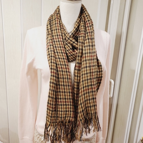 Pierre Cardin plaid acrylic Fringed Unisex  scarf - Picture 6 of 8